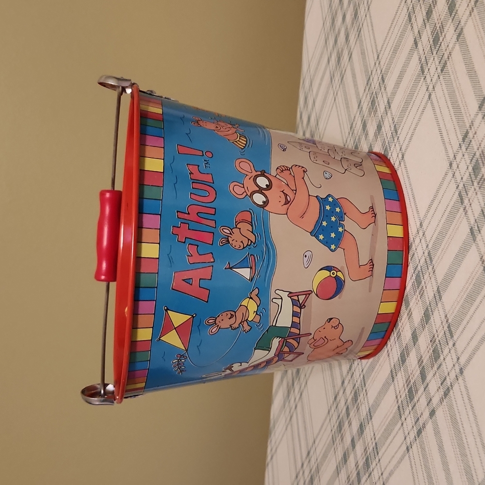 COPY - Arthur sand pail